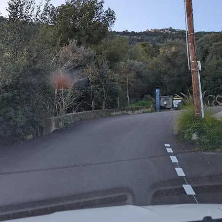 Le Mas D'Angeline - Vue Mer Jardin Commun Parking Voiture Obligatoire 10Min Voiture Monaco Route Etroite Pente Raide Croisement Limite Voir Photos - Sea View Shared Garden Parking Car Mandatory 10Min Car Monaco Narrow Steep Road Limited Passing See P *