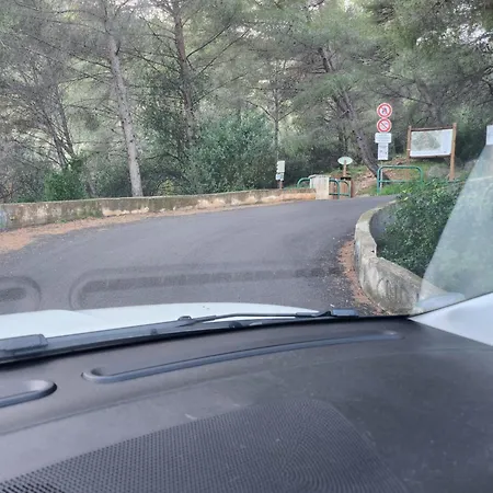 Apartment Le Mas D'Angeline - Vue Mer Jardin Commun Parking Voiture Obligatoire 10Min Voiture Monaco Route Etroite Pente Raide Croisement Limite Voir Photos - Sea View Shared Garden Parking Car Mandatory 10Min Car Monaco Narrow Steep Road Limited Passing See P